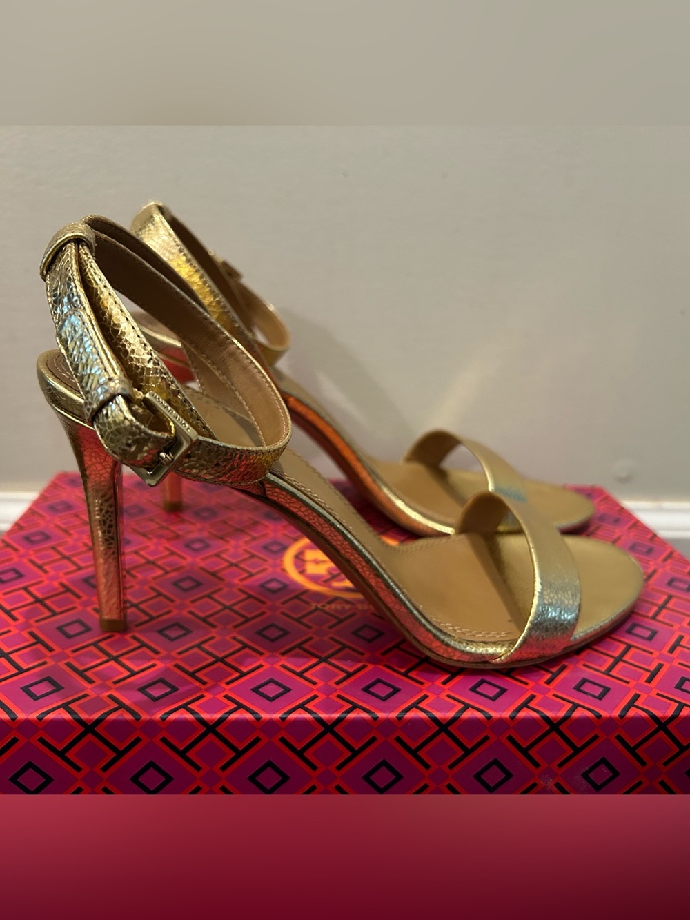 Elana Tory Burch sandal 85mm Gold Metallic Open-Toe Stiletto Sandals - Women